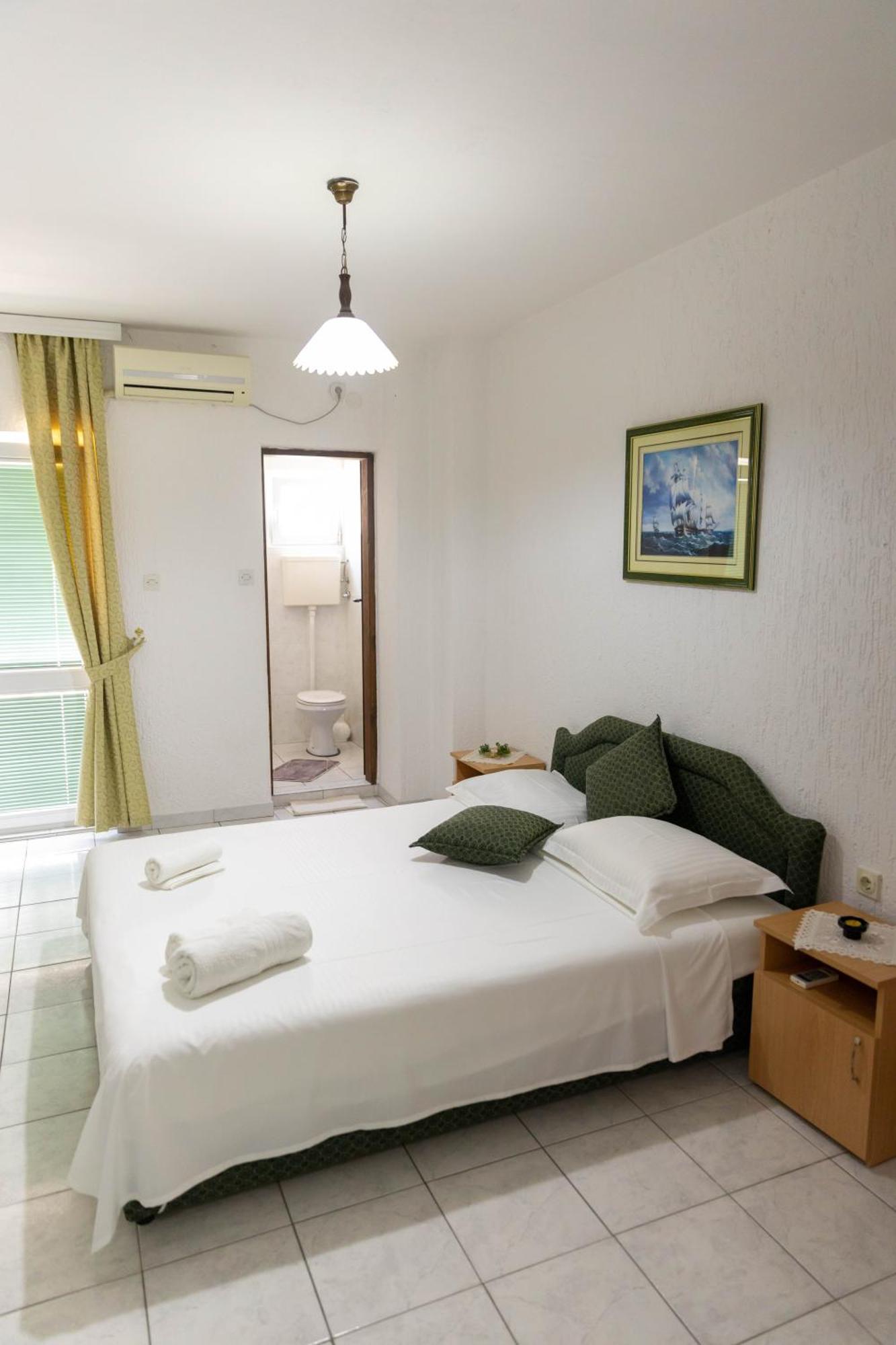 Guest House Aldin Ulcinj Exterior photo