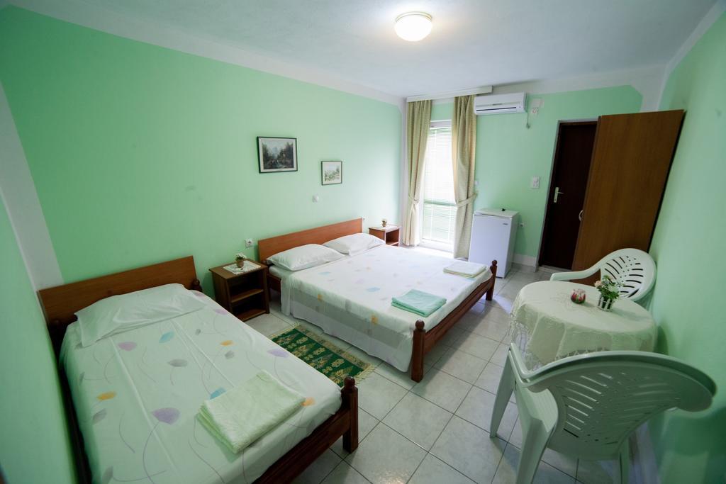 Guest House Aldin Ulcinj Exterior photo